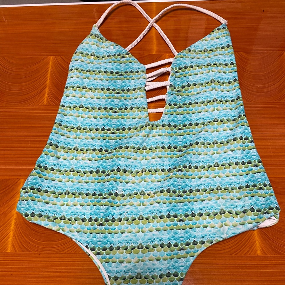 San Larenzo One piece